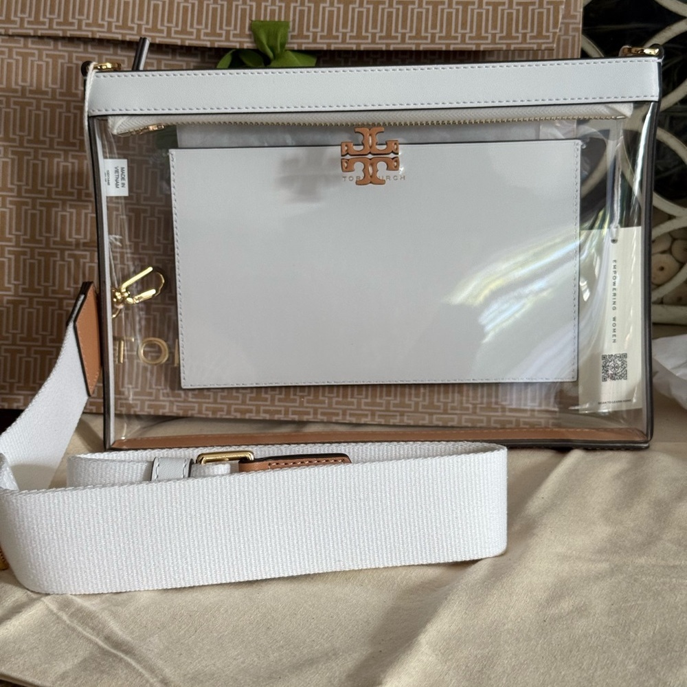 New Tory Burch BLAKE CLEAR SWINGPACK CLEAR / OPTIC WHITE - Picture 2 of 10